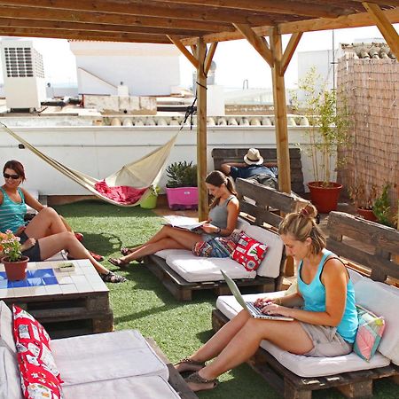 Cadiz Inn Backpackers Exterior photo