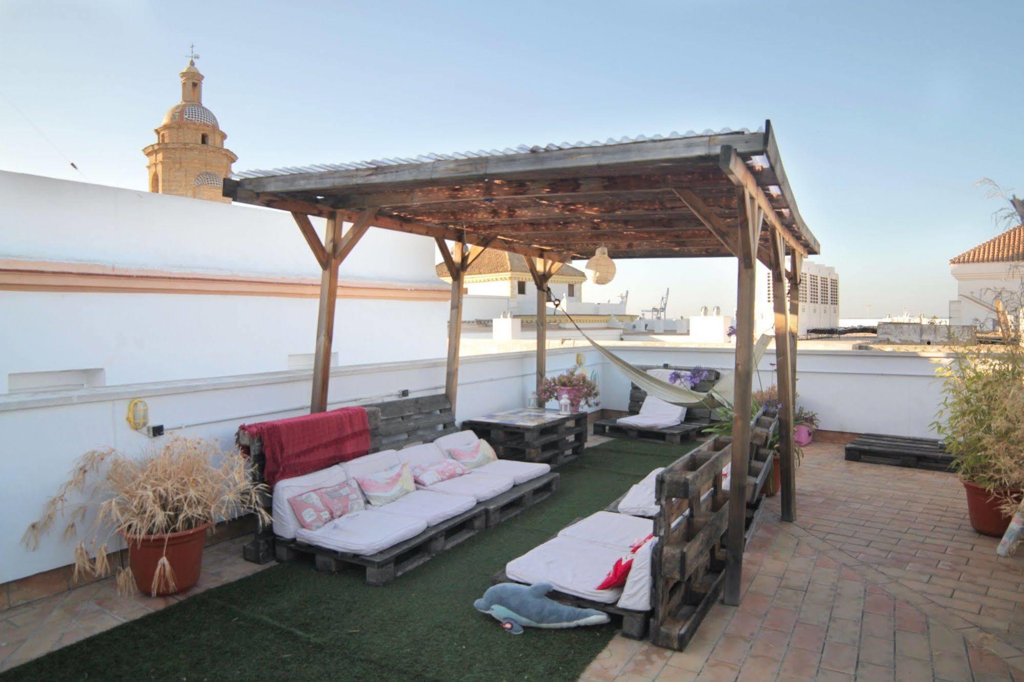 Cadiz Inn Backpackers Exterior photo